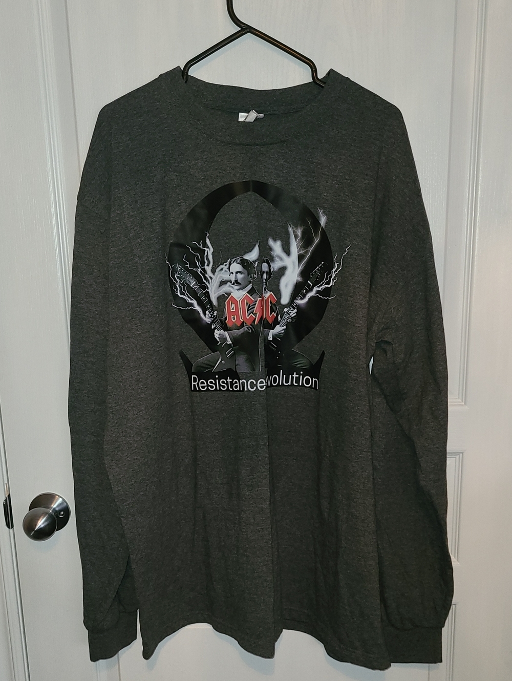 AC/DC Charcoal Gray Graphic Long-Sleeve Tee